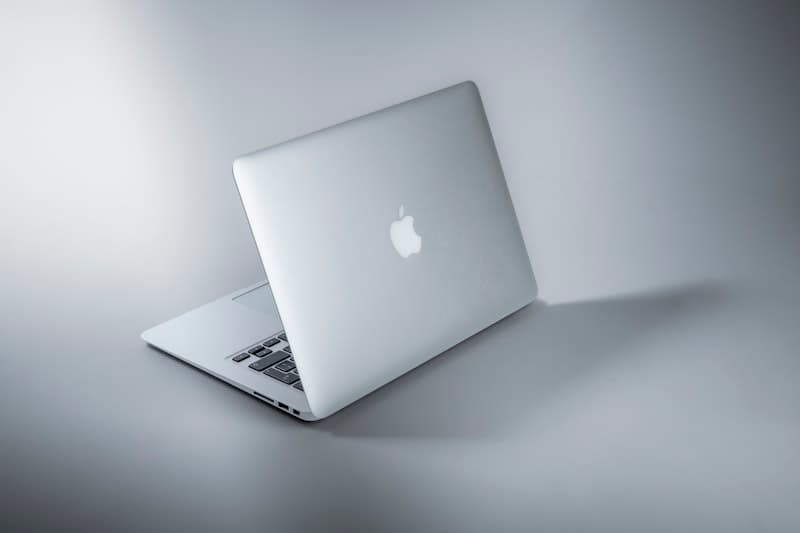 Apple MacBook Air (M2)
